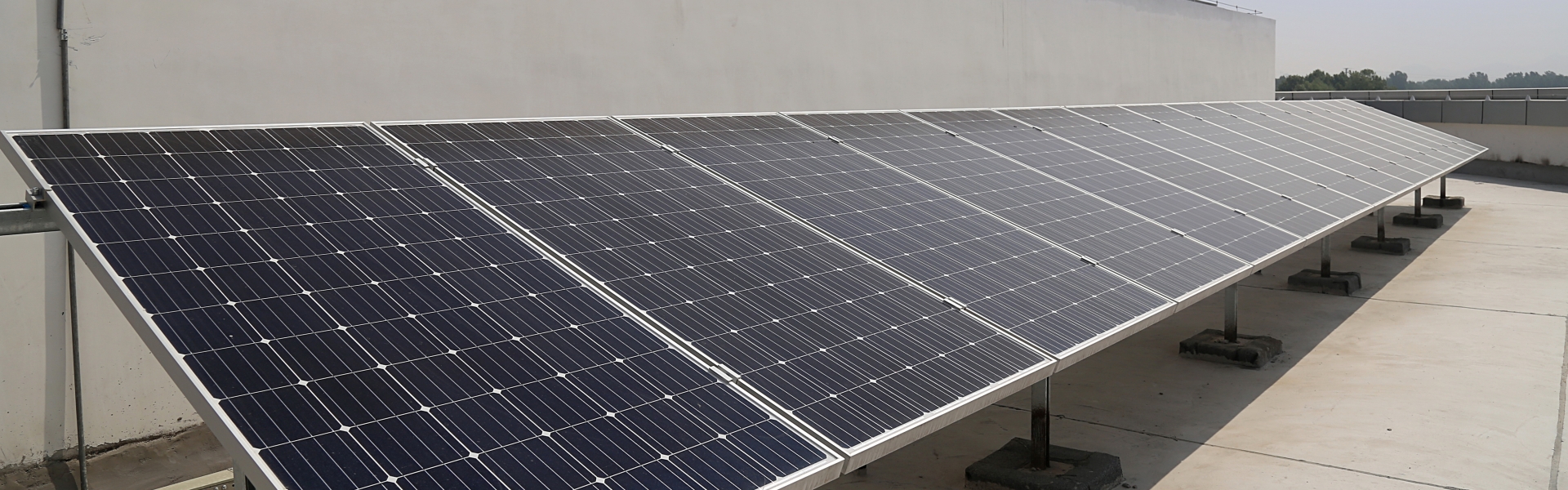 Residential rooftop solar installation for homes